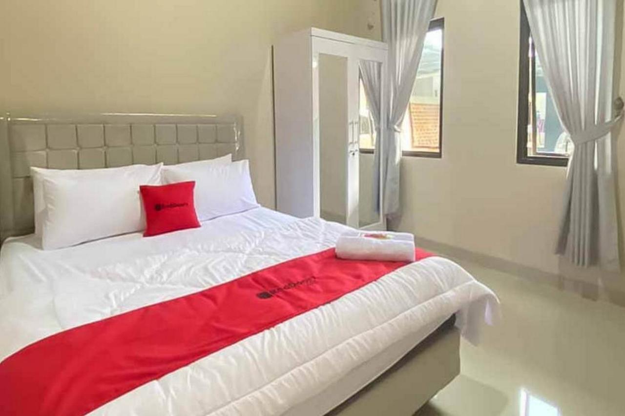 ホテル Reddoorz Syariah Near Hajimena Lampung バンダールランプン エクステリア 写真
