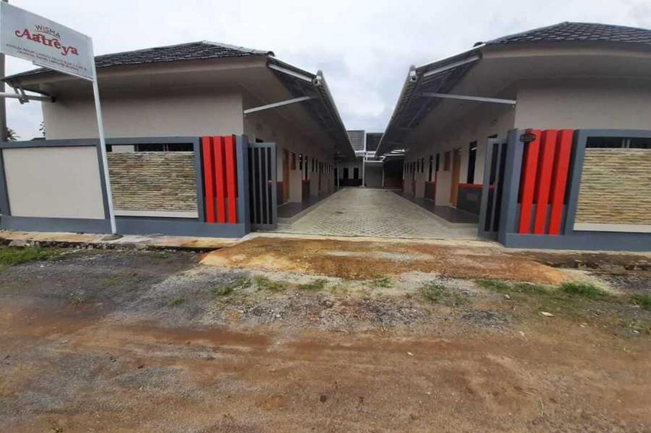 ホテル Reddoorz Syariah Near Hajimena Lampung バンダールランプン エクステリア 写真